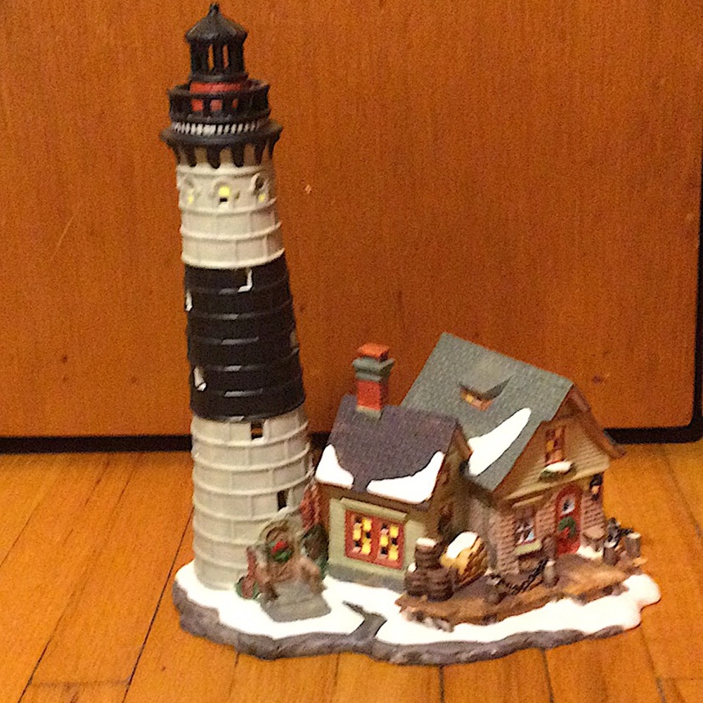 Vintage Santa’s Workbench Fort Augusta Lighthouse